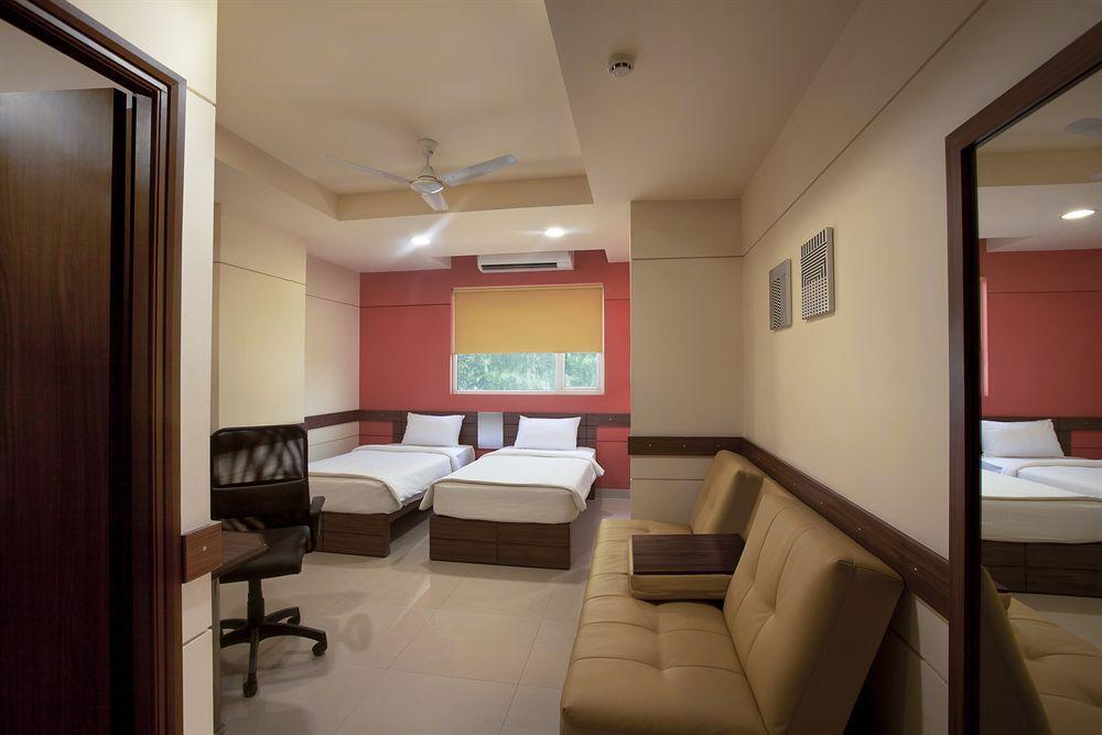Chennai Hotel Exterior foto