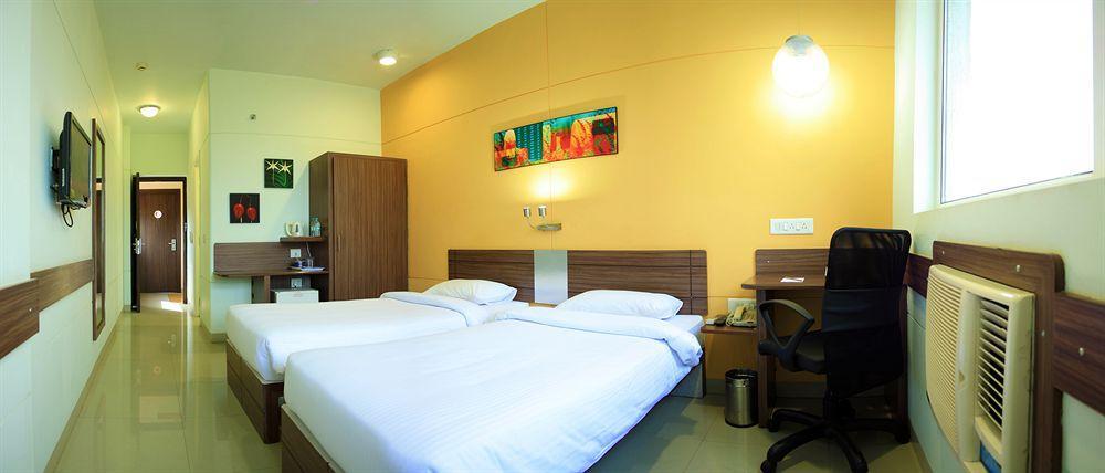 Chennai Hotel Exterior foto